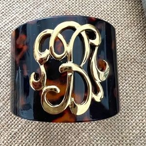 Tortoiseshell gold "B" initial monogramed bracelet